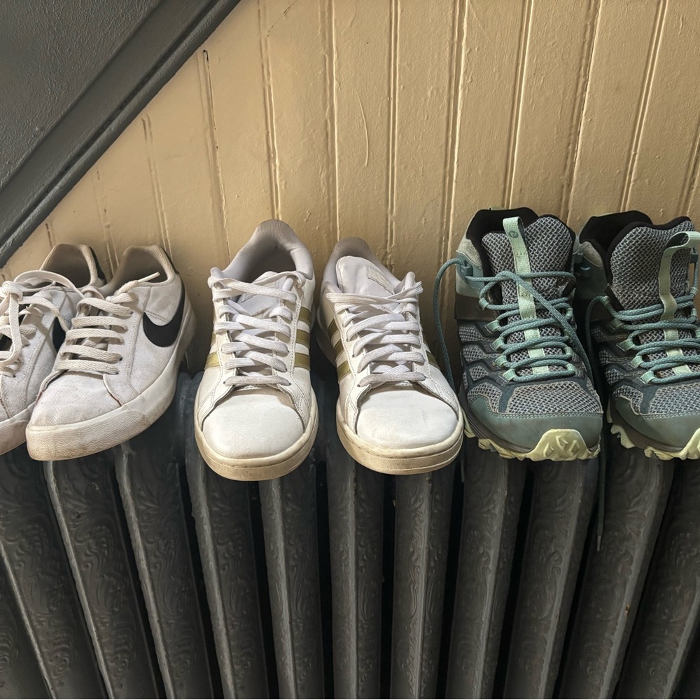 Casual White Sneakers & Mint/teal Trail Shoes Bundle